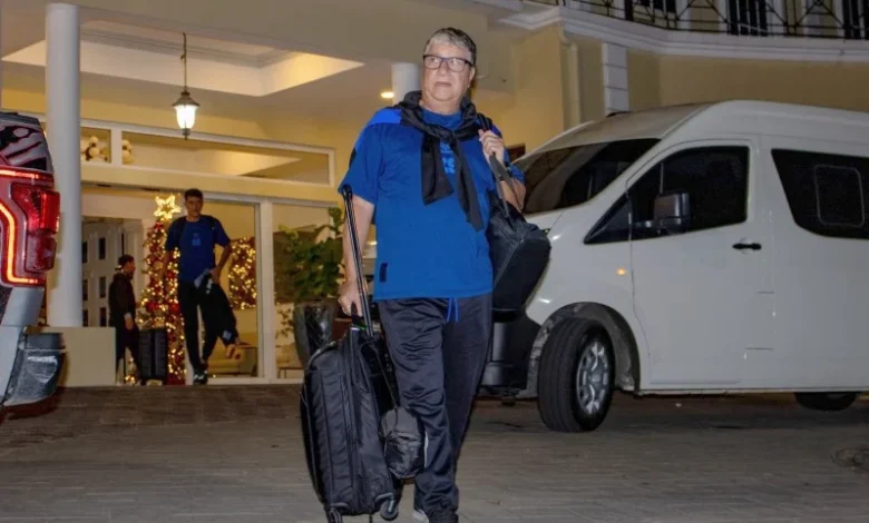 Bolillo Gómez descarta renunciar y reafirma que su proyecto con El Salvador sigue hasta 2030