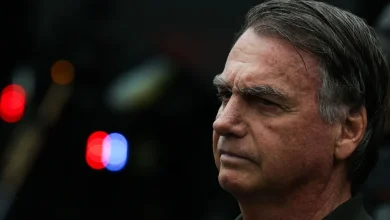 Bolsonaro é preso pela Polícia Federal em Brasília
