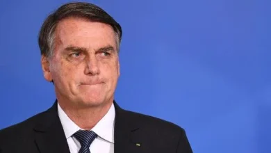 Bolsonaro tentou romper tornozeleira hoje, diz Moraes em decisão por prisão