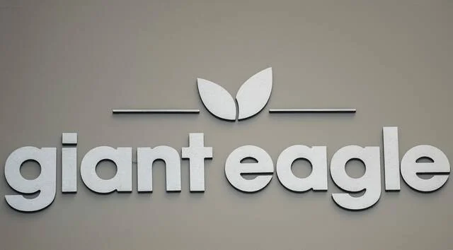 Bomb threat prompts evacuation of Giant Eagle in Pittsburgh's South Side