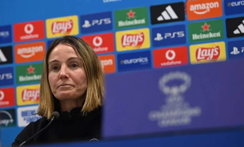 Bompastor on Hampton absence and James return | News | Official Site