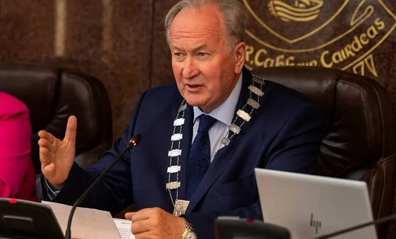 Books of condolence for Jim Finucane opened by Kerry County Council and Kerry ETB