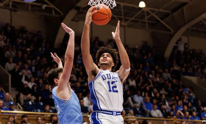 Boozer's 35 points tie 2nd most by Duke freshman