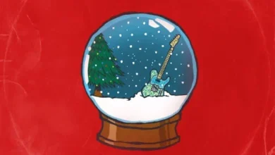 Brad Paisley’s New Album “Snow Globe Town” Debuts as Top Country Holiday Release of 2025