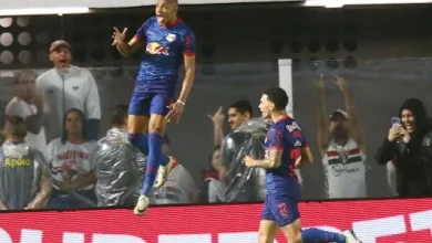 Bragantino vence na Vila e deixa São Paulo mais longe da Libertadores