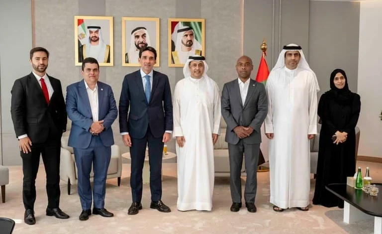 Brasil avança em negociações de conectividade aérea com Emirados Árabes