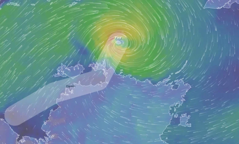 Brief reprieve before Cyclone Fina strengthens, heads towards NT coast