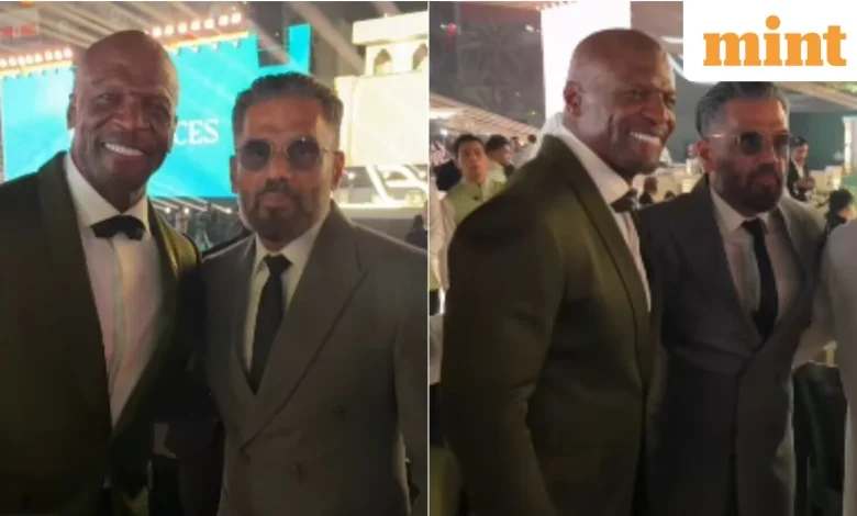 Brooklyn Nine-Nine star Terry Crews meets Suniel Shetty in Mumbai event, calls him a 'legend'