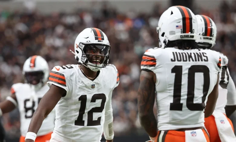 Browns lead Raiders 14-3 at halftime in Shedeur Sanders’ first start