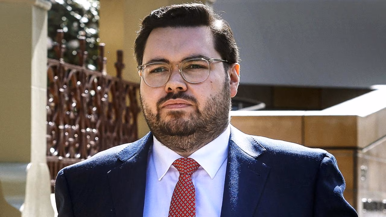 Bruce Lehrmann faces arrest warrant