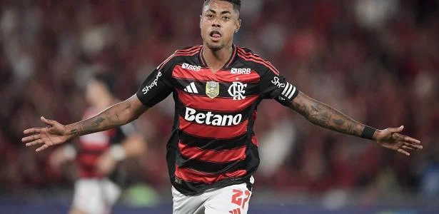 Bruno Henrique faz dois, Flamengo bate Sport e dorme na ponta do Brasileiro