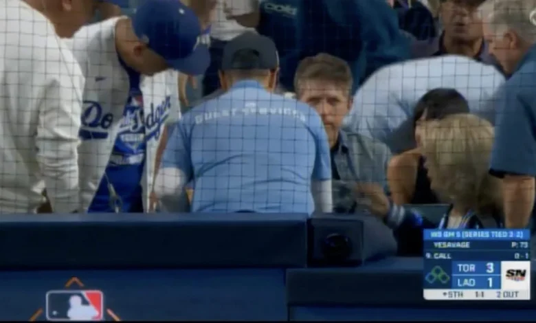 Buck Martinez has blunt reaction to Dodgers fan getting hit with foul ball