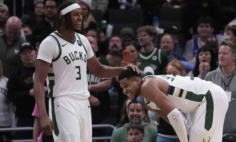Bucks' Myles Turner booed in return to Indiana