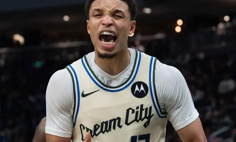 Bucks’ Ryan Rollins impressive in picking up huge amount of slack | Lori Nickel