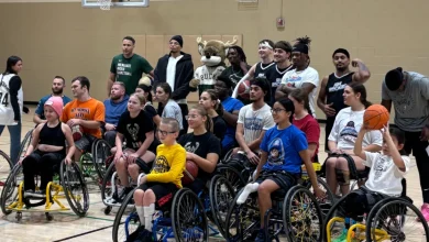 Bucks’ Ryan Rollins mentors young wheelchair basketball players at skills clinic