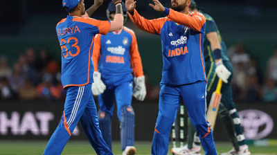 Bunny Alert! Varun Chakaravarthy Finds Success Against Glenn Maxwell Again