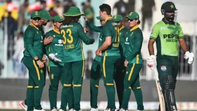 Burger’s firepower jolts Pakistan before late recovery