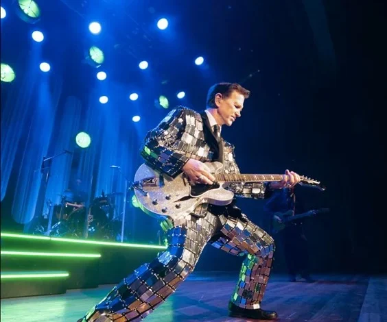 CHRIS ISAAK: Trio of UK dates announced for 2026