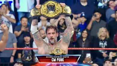 CM Punk wins vacant World Heavyweight Championship at WWE Saturday Night's Main Event