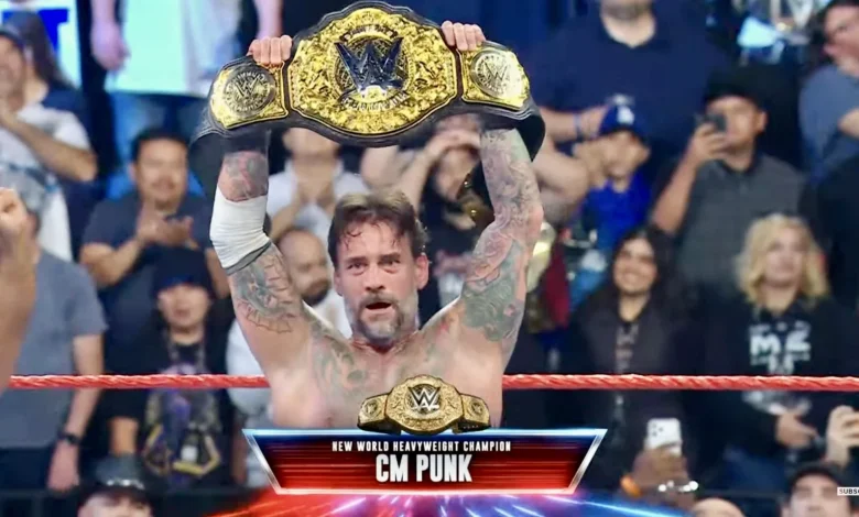 CM Punk wins vacant World Heavyweight Championship at WWE Saturday Night's Main Event