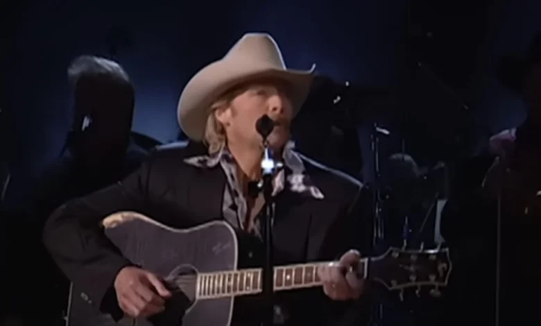 CMA Awards 2001: Alan Jackson Brings The Crowd To Tears With Debut Of “Where Were You (When The World Stopped Turning)”
