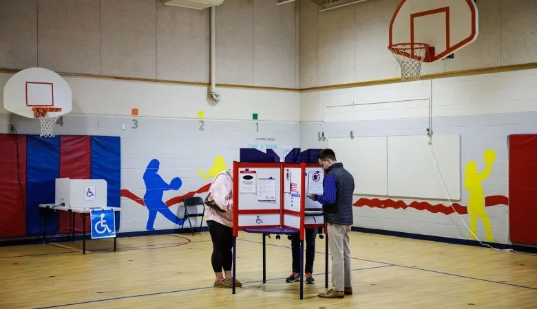 CNN exit polls find voters in key races dissatisfied with Trump, concerned with economy