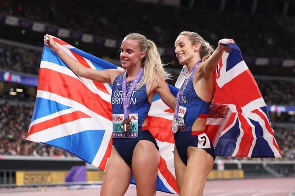 Camaraderie – Keely Hodgkinson and Georgia Hunter Bell | News | Tokyo 25