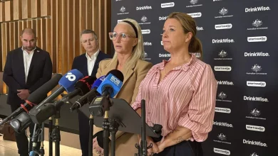 Campaign targets schoolies over alcohol dangers while overseas