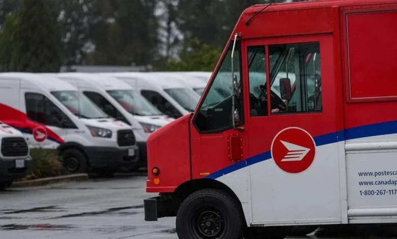 Canada Post reaches tentative deal with workers
