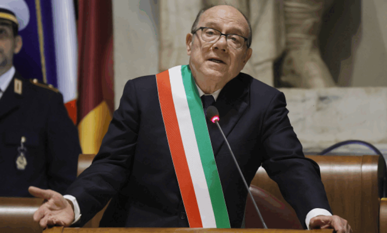 Carlo Verdone diventa sindaco di Roma per festeggiare i suoi 75 anni