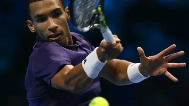 Carlos Alcaraz beats Montrealer Félix Auger-Aliassime to book Turin final spot