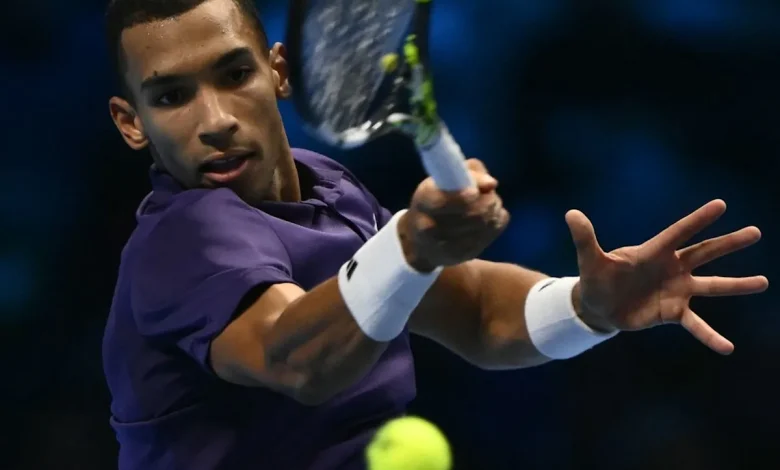 Carlos Alcaraz beats Montrealer Félix Auger-Aliassime to book Turin final spot