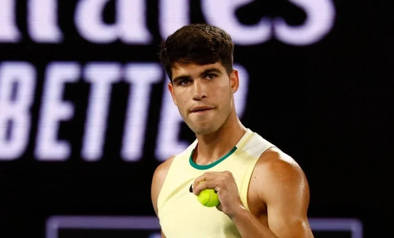 Carlos Alcaraz derrotó a Taylor Fritz y se clasificó para las semifinales de las Finales ATP.