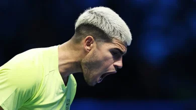 Carlos Alcaraz remonta a Taylor Fritz y se pone muy cerca de las semifinales del Masters