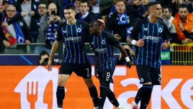 Carlos Forbs marcó un doblete y asistió ante Barcelona: superó un récord de David Beckham en Champions League