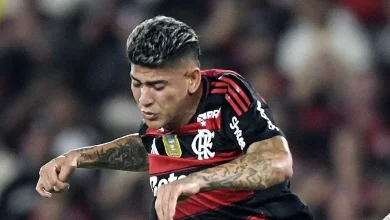 Carrascal comete falta forte e polêmica ‘estoura’ nas redes sociais: “Tá descarado já”