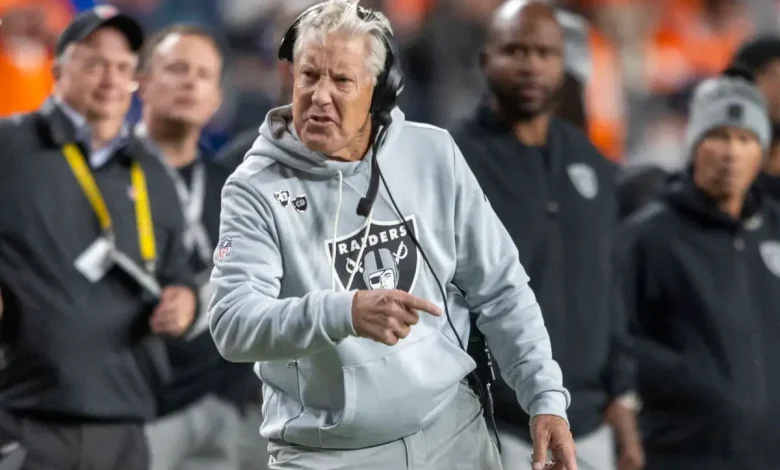 Carroll struggling with Raiders’ losing campaign: ‘It’s been crappy’