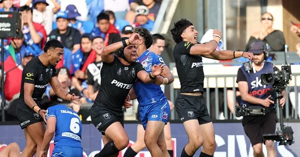 Casey McLean equals Test debut record with four tries for Kiwis