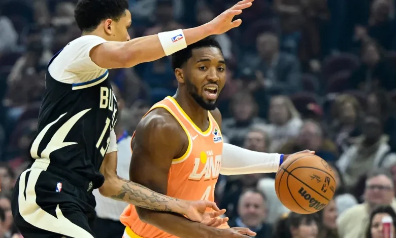 Cavs score vs Bucks. Live game updates as Cavaliers debut City Edition uniforms and court