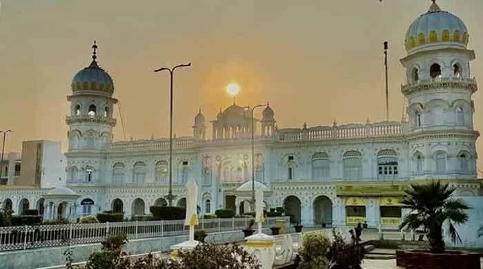 Celebrations for Guru Nanaks 556th birth anniversary begin in Nankana Sahib
