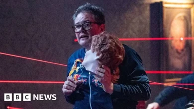 Celebrity Traitors: Heartbreak, headless dummies and 'eggy' Shakespeare