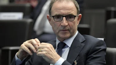 Celtic close on Scottish leaders Hearts after beating Hibs