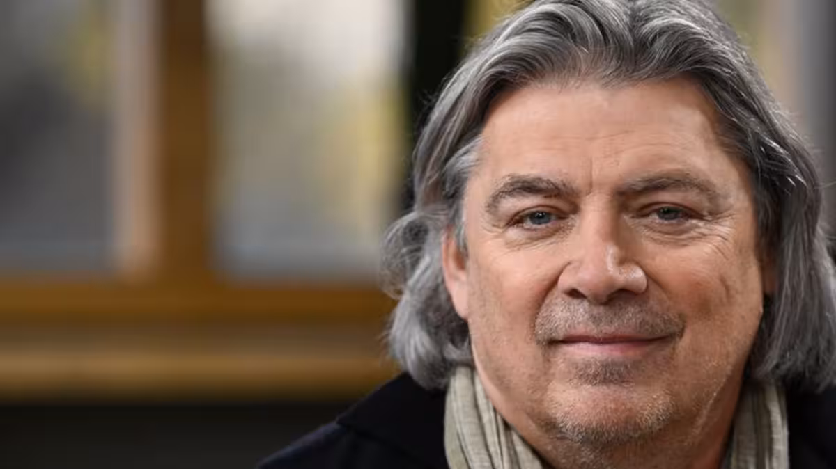 «C’est le livre que j'aurais voulu écrire à l'époque»: Michel Jean revisite le tsunami de 2004 dans l’océan Indien avec son nouveau roman, «Kabasa»