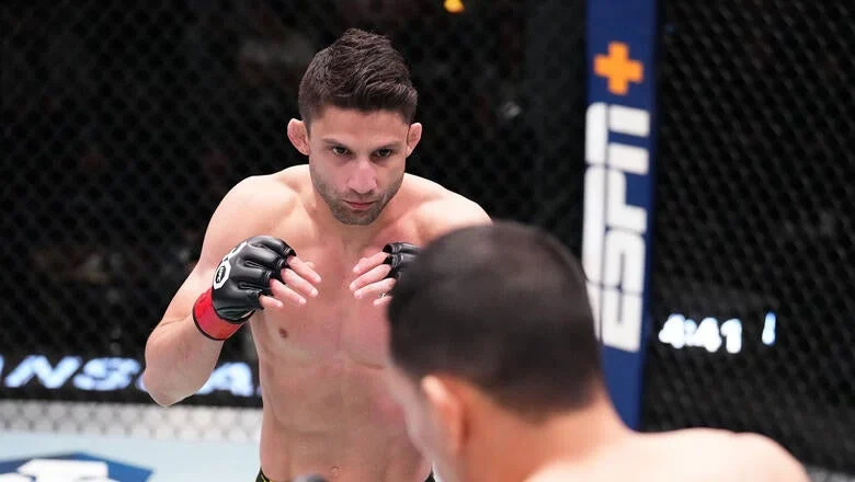 Changing Opponents: Nascimento Prepares for Durden After Estevam’s Withdrawal