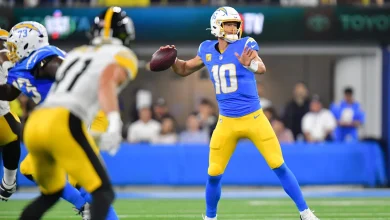 Chargers' Justin Herbert limps off after questionable Steelers tackle