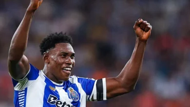 Chelsea and Spurs learn asking price for Porto striker Samu Aghehowa