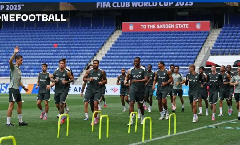 Chelsea attacker misses training as fears emerge of a new injury issue