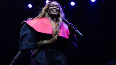 Chicken Bone Thrower Azealia Banks Tries On Islamphobia For Size