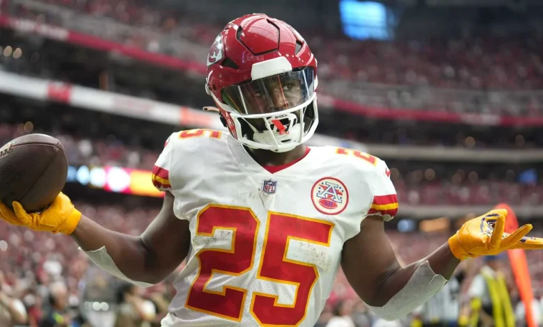 Chiefs elevate RB Clyde Edwards-Helaire, G C.J. Hanson for Week 9 vs. Bills