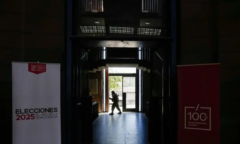 Chile votes in a presidential poll pitting a communist against the far right